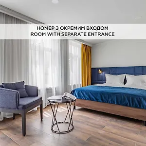 Hotel Queen Bee